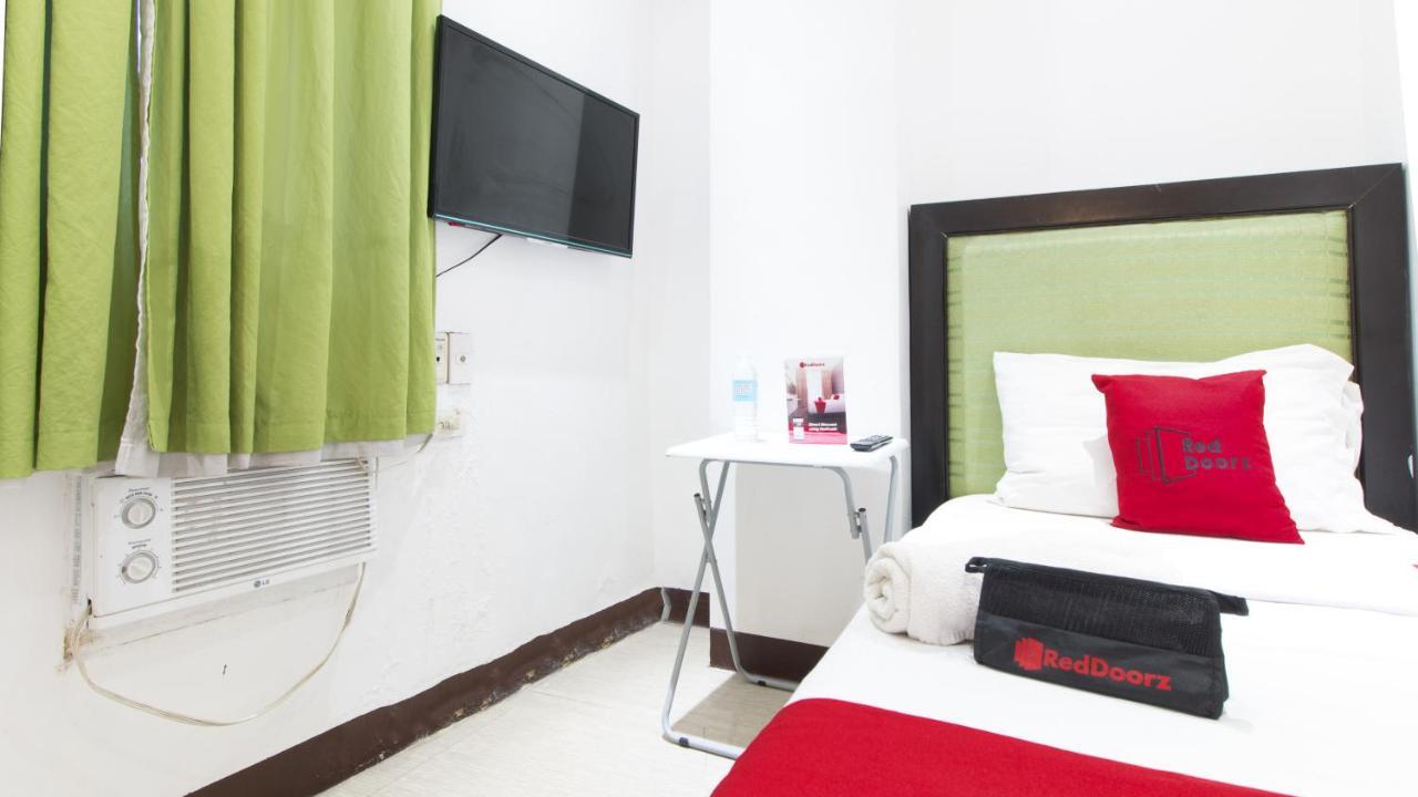 Hotel Reddoorz @ Real Fatima Tacloban Anibong Esterno foto