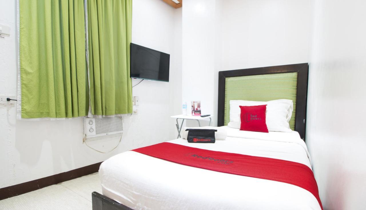 Hotel Reddoorz @ Real Fatima Tacloban Anibong Esterno foto