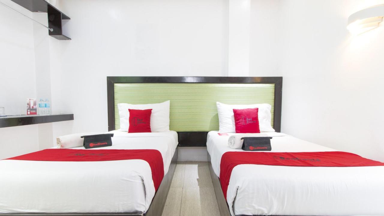 Hotel Reddoorz @ Real Fatima Tacloban Anibong Esterno foto