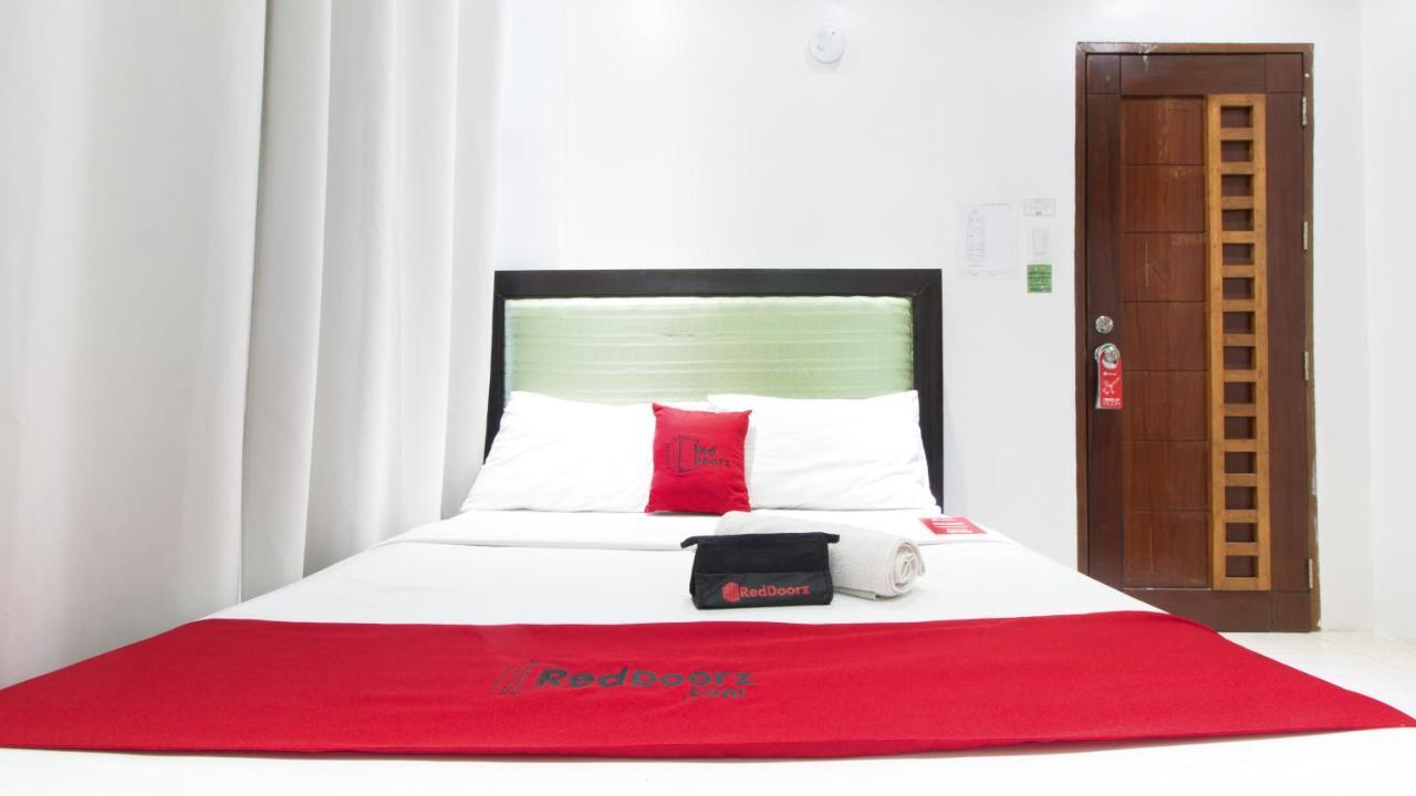 Hotel Reddoorz @ Real Fatima Tacloban Anibong Esterno foto