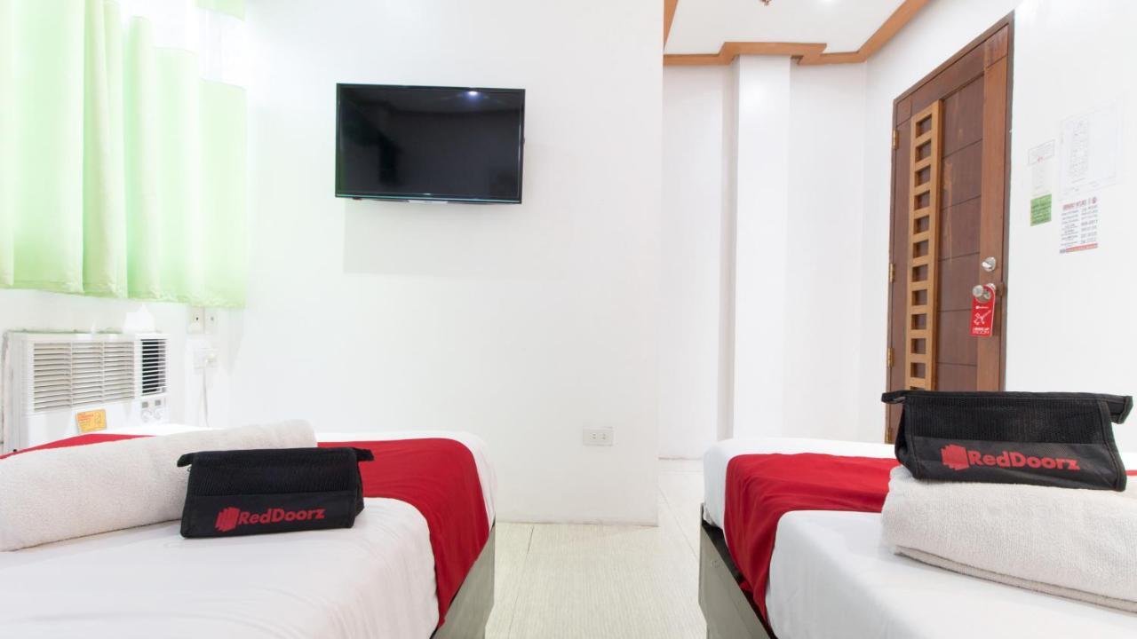 Hotel Reddoorz @ Real Fatima Tacloban Anibong Esterno foto