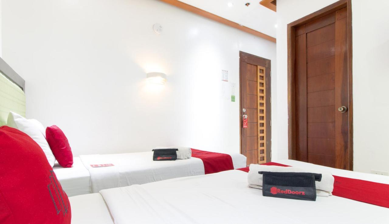 Hotel Reddoorz @ Real Fatima Tacloban Anibong Esterno foto