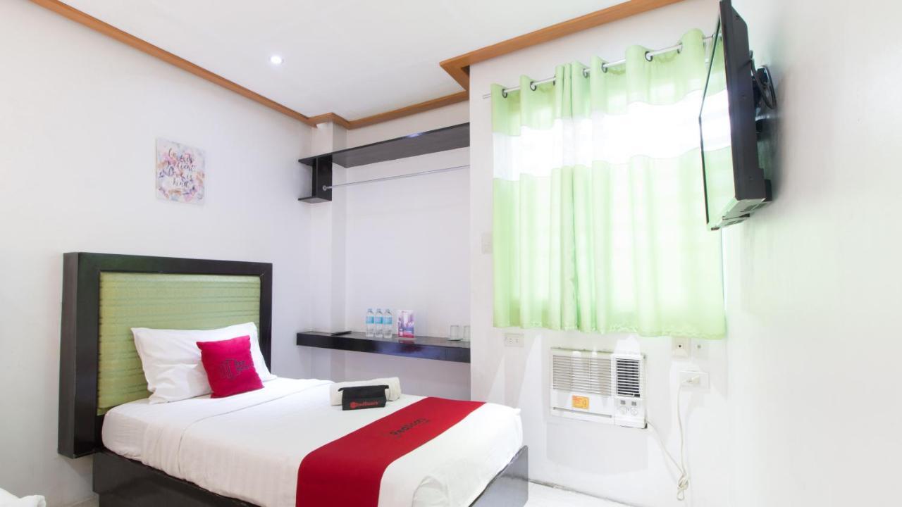 Hotel Reddoorz @ Real Fatima Tacloban Anibong Esterno foto