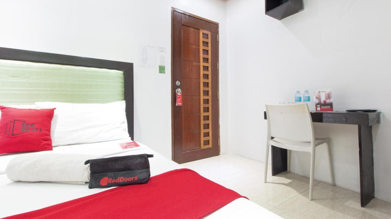 Hotel Reddoorz @ Real Fatima Tacloban Anibong Esterno foto