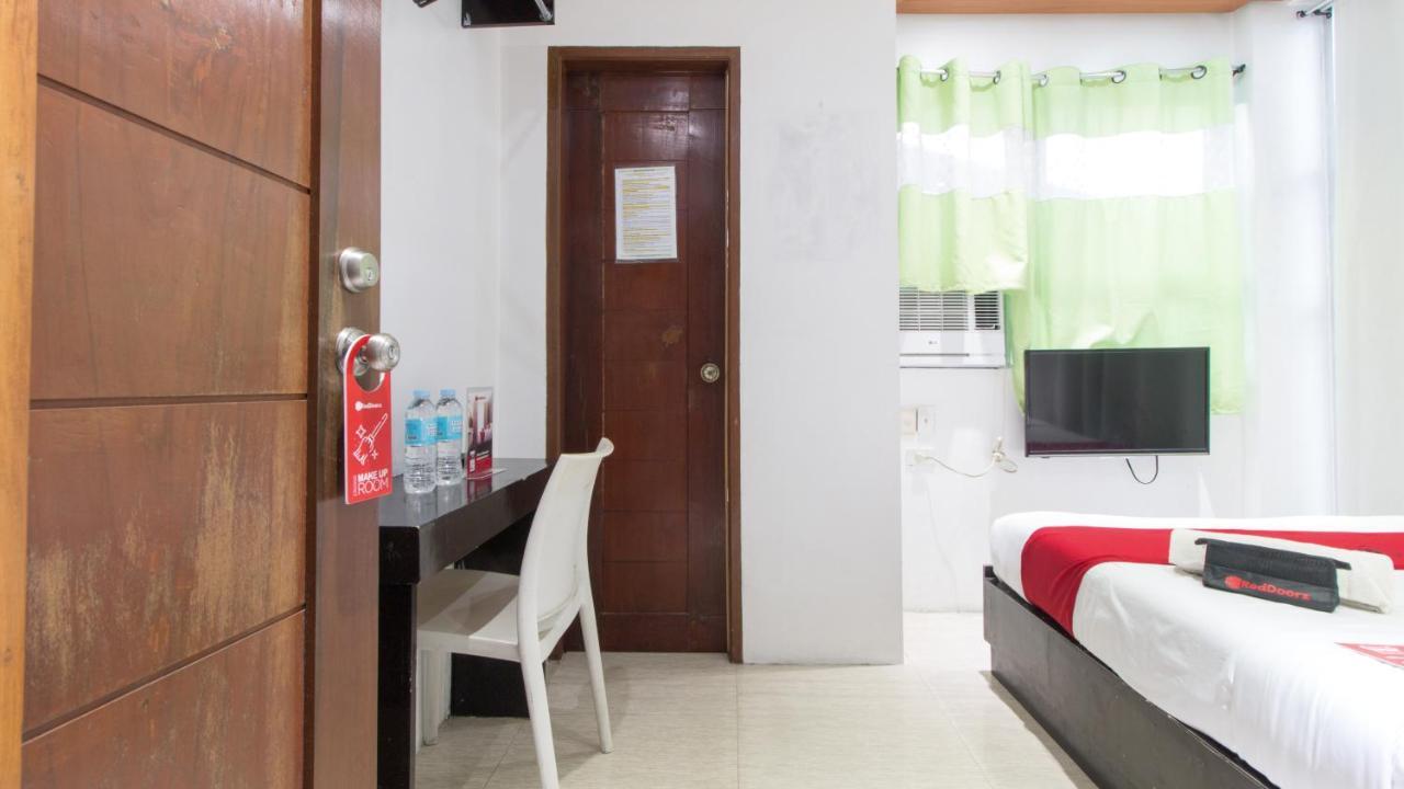Hotel Reddoorz @ Real Fatima Tacloban Anibong Esterno foto