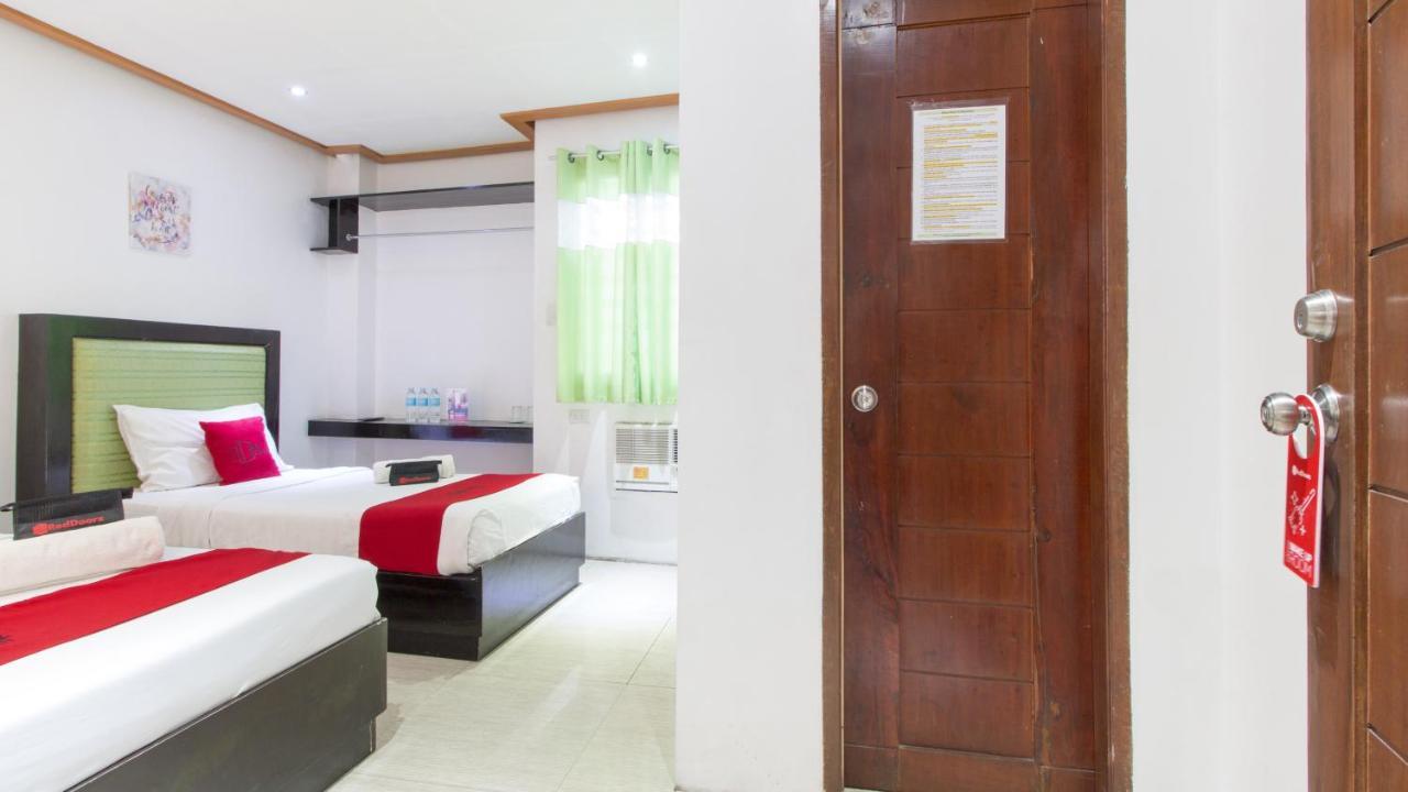 Hotel Reddoorz @ Real Fatima Tacloban Anibong Esterno foto